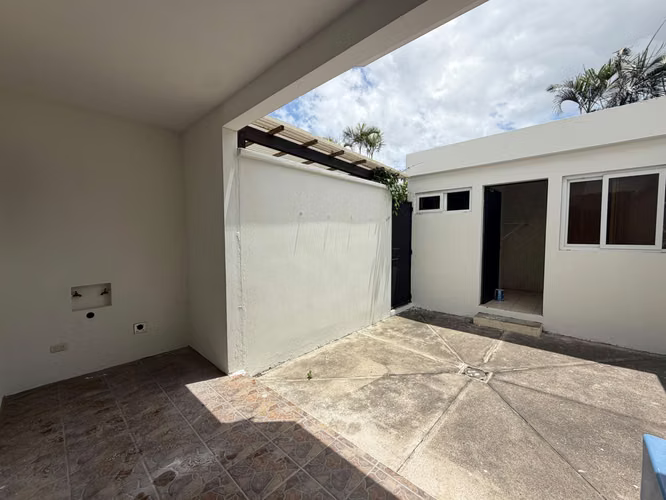 Casa en Condominio Jardines de San Isidro zona 16 - Imagen 11