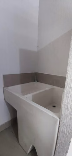 CASA EN VENTA FUERA DE GARITA VALLE DORADO SAN CRISTÓBAL ZONA 8 MIXCO - Imagen 4
