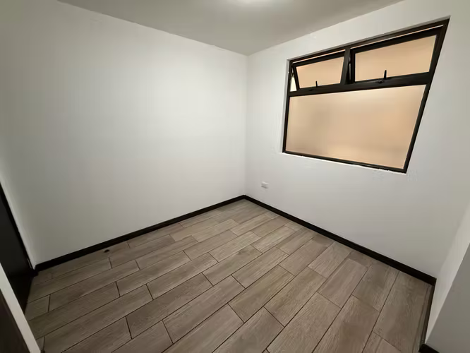 Apartamento 3 habitaciones en Petápolis zona 12, excelente ubicación. En Renta y Venta. - Imagen 7