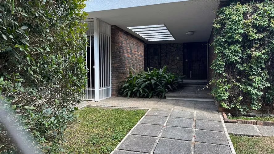 Casa en Renta Vista Hermosa I Z.15 | Vivienda u Oficina, Jardín y 4 Parqueos | PV - Imagen 9