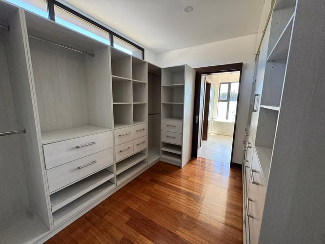 Casa de Lujo en Sausalito | 1,400 m², Piscina y Gran Terreno | PV - Imagen 7
