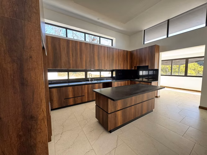 Casa de Lujo en Sausalito | 1,400 m², Piscina y Gran Terreno | PV - Imagen 16