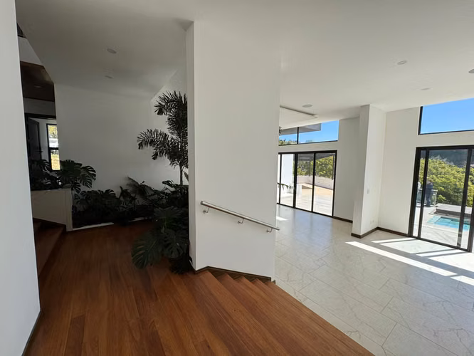 Casa de Lujo en Sausalito | 1,400 m², Piscina y Gran Terreno | PV - Imagen 12