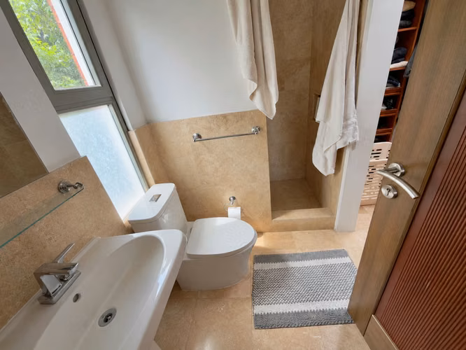 Linda casa en venta en El Casaño Muxbal, amplio jardín. - Imagen 18