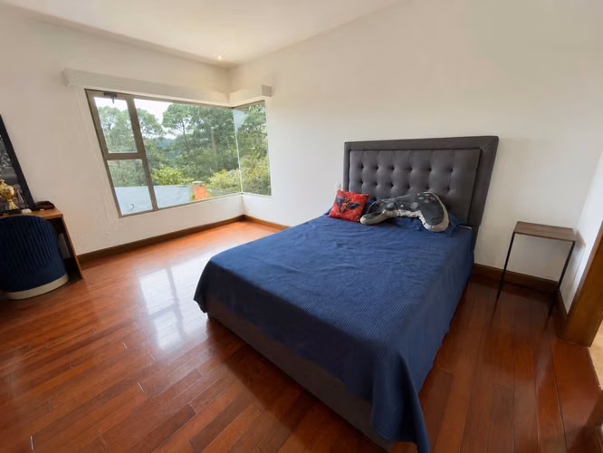 Linda casa en venta en El Casaño Muxbal, amplio jardín. - Imagen 16