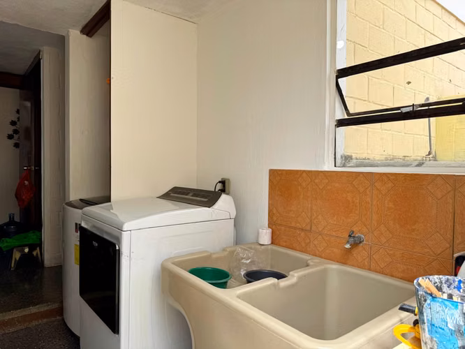 CASA EN VENTA EN ZONA 11, DENTRO DE GARITA - Imagen 10