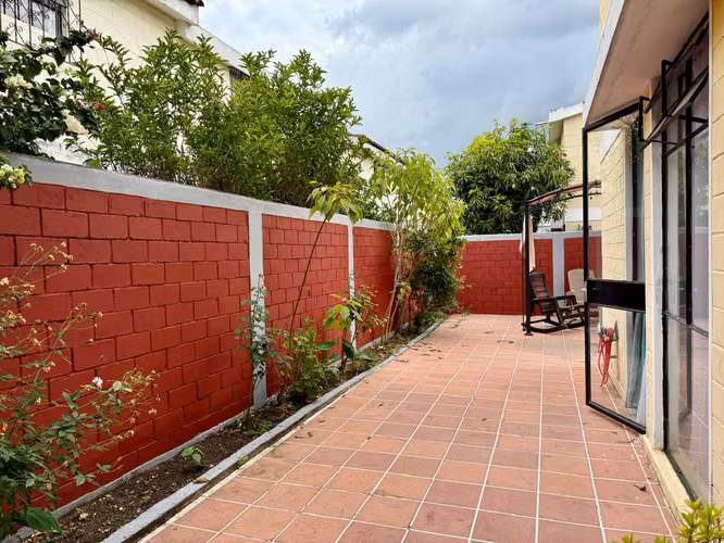 CASA EN VENTA EN ZONA 11, DENTRO DE GARITA - Imagen 5