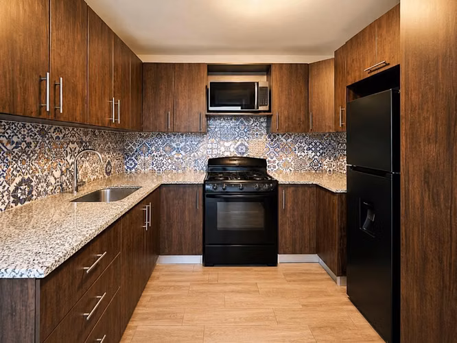 CASA EN VENTA A MINUTOS DE ANTIGUA - Imagen 6