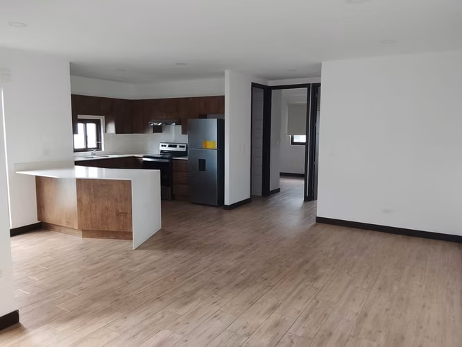 Apartamento en Renta Zona 10 Marques de Oakland - Imagen 3