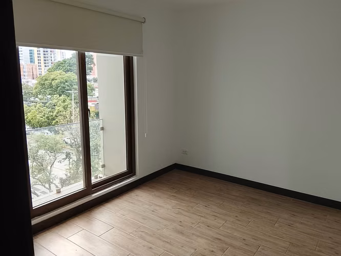 Apartamento en Renta Zona 10 Marques de Oakland - Imagen 4