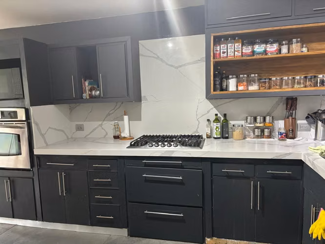 LINDA CASA EN VENTA EN RESIDENCIAL LOS DIAMANTES CARRETERA A EL SALVADOR - Imagen 5
