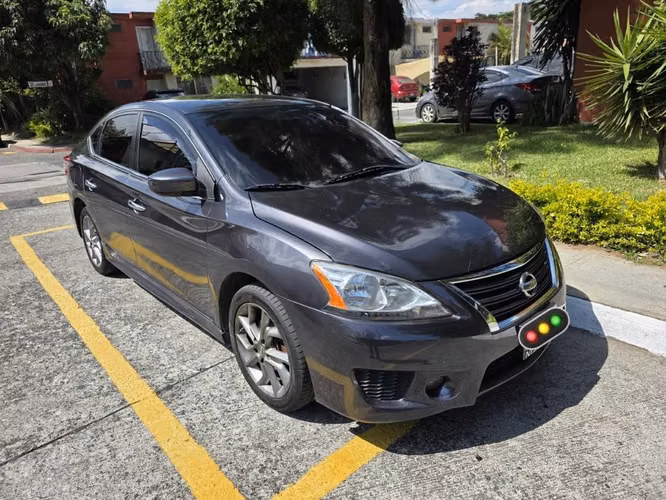 Nissan Sentra SR 2014