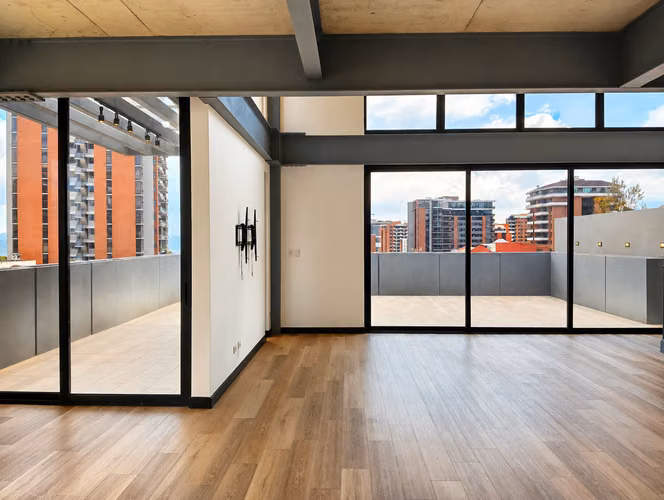 Apartamento en Venta, Zona 14 Penthouse 2 niveles Edificio Unio - Imagen 14