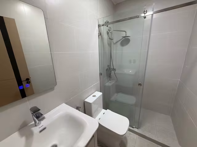Rento apartamento en Zona 15 EDIFICIO NUEVO Y EXCLUSIVO - Imagen 16