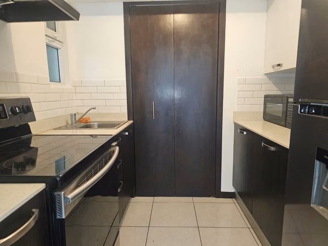 APARTAMENTO EN RENTA EN ZONA 11, VISTAS DE LAS CHARCAS - Imagen 5
