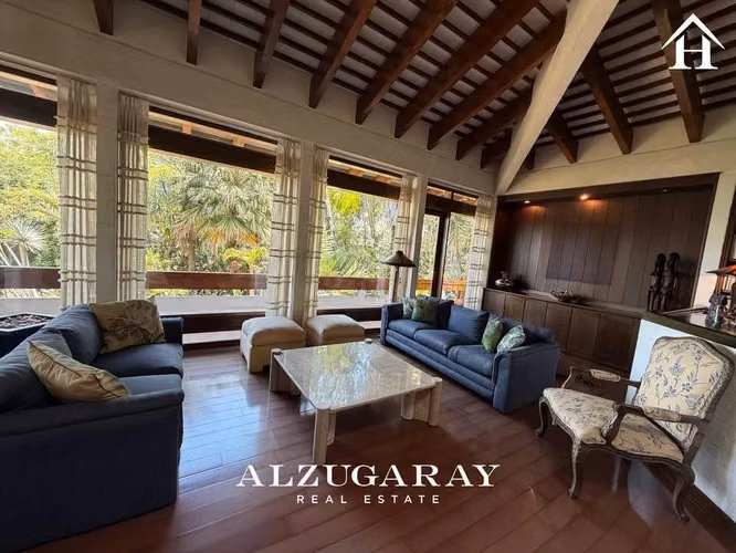Casa con terreno a la par de hotel Hilton Km9 Carr a El Salvador - Imagen 2