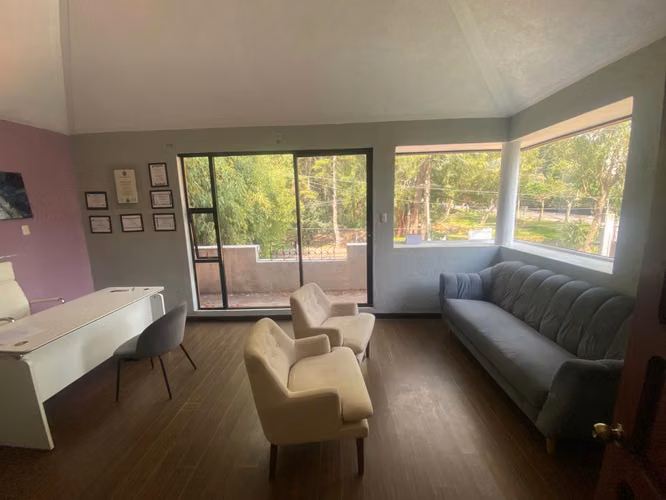Vendo linda casa Lazos de Fraijanes km 19 Carretera a El Salvador $650,000 - Imagen 17