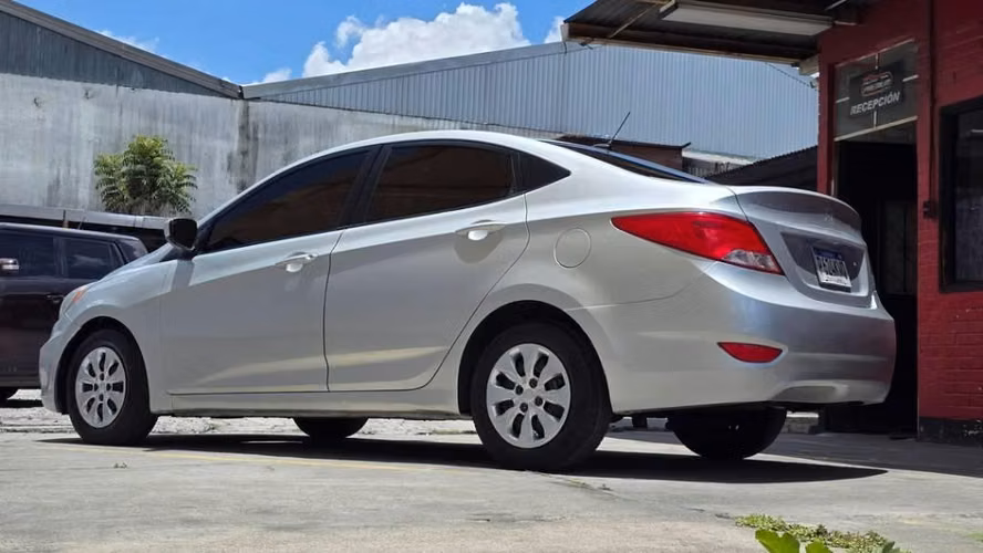 HYUNDAI ACCENT 2015 - Imagen 3