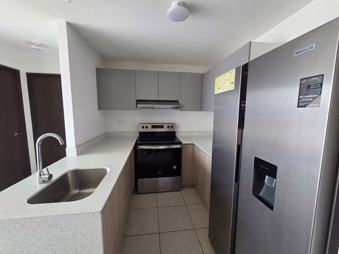 APARTAMENTO EN RENTA EN ZONA 11, PARQUE SAN JORGE - Imagen 3