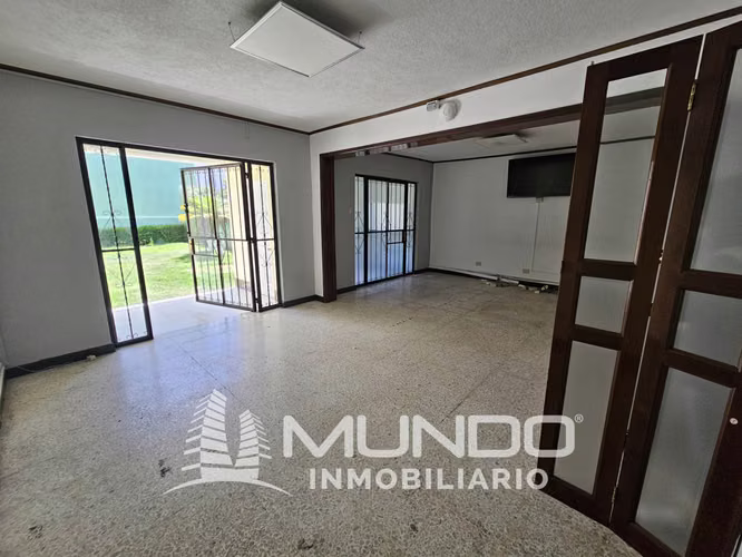 CASA PARA OFICINAS EN RENTA ZONA 14, CERCA DE LA CAÑADA - Imagen 15