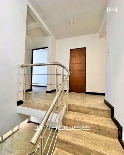 CASA EN VENTA EN ZONA 16 HACIENDA REAL PARA ESTRENAR - Imagen 11