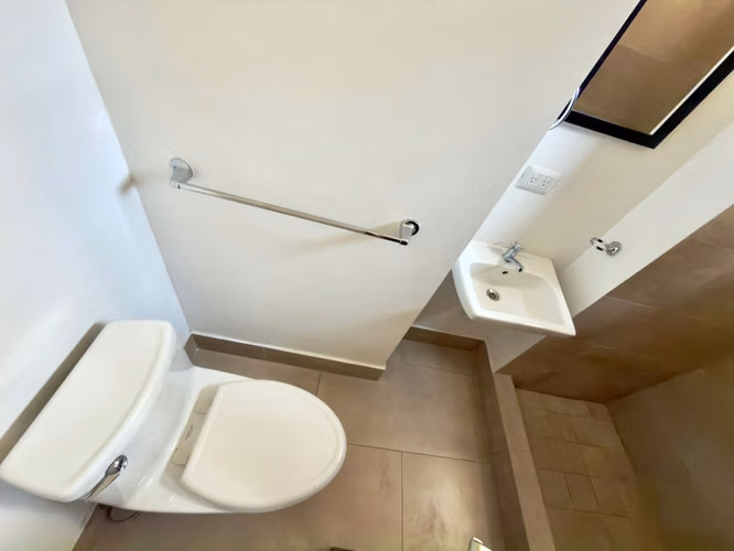 Lindo apartamento en Renta en Edificio Quinze VH1 zona 15 | 2 Habitaciones + servicio