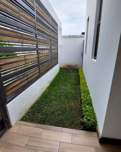 CASA EN RENTA ZONA 16 JARDINES DE SAN ISIDRO, UN NIVEL - Imagen 10