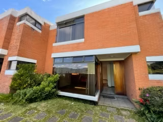 Rento casa en Zona 13 ELGIN   CONDOMINIO EXCLUSIVO, Final Ave. Las Americas - Imagen 2