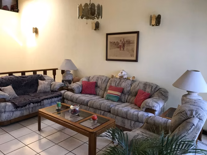 CASA EN VENTA CON 5 HABITACIONES Y ESTUDIO EN MOLINO DE LAS FLORES ZONA 2 DE MIXCO - Imagen 16