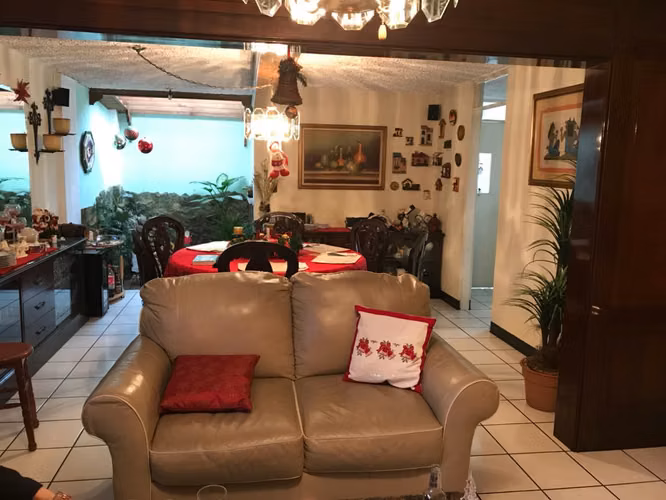 CASA EN VENTA CON 5 HABITACIONES Y ESTUDIO EN MOLINO DE LAS FLORES ZONA 2 DE MIXCO - Imagen 8