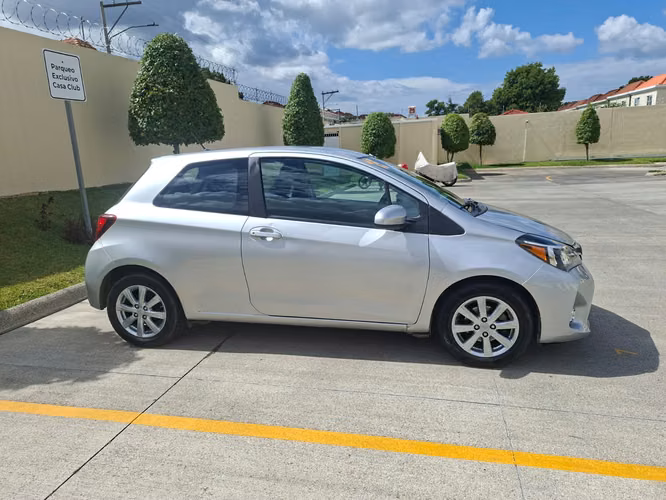 Toyota 2015 hashback
