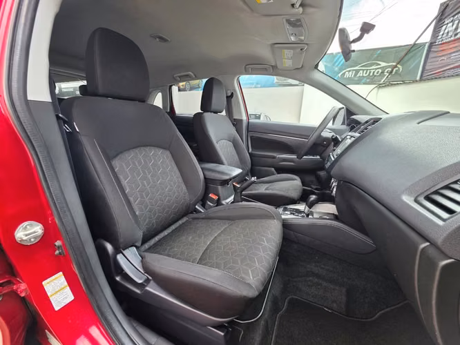 MITSUBISHI OUTLANDER M.2020