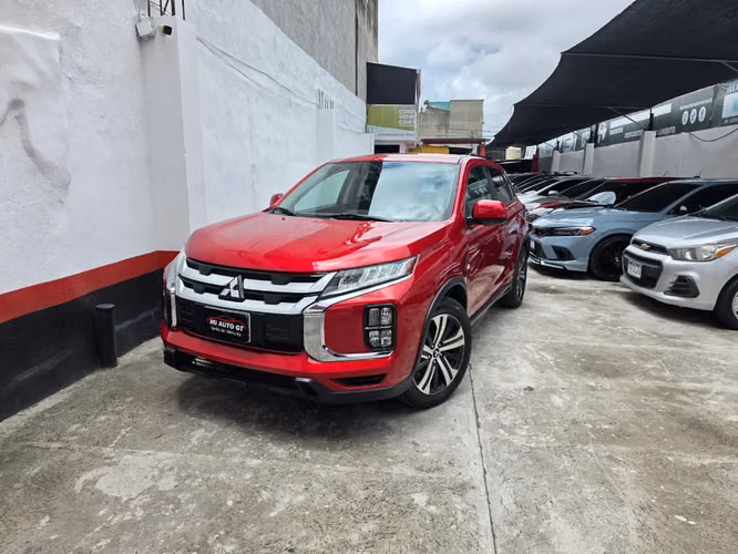 MITSUBISHI OUTLANDER M.2020