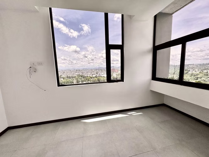Zona 10 • Apartamento en Renta • Edificio Mira - Imagen 4