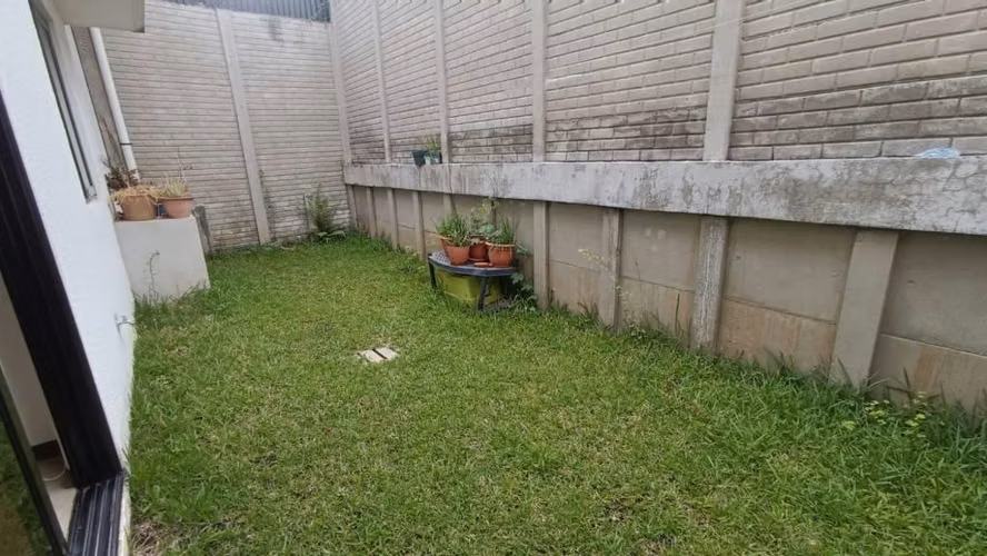 Vendo casa en Zona 16 atrás del Hospital Militar