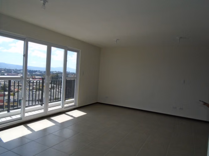 Apartamento en Venta zona 7 ciudad Guatemala - Imagen 2