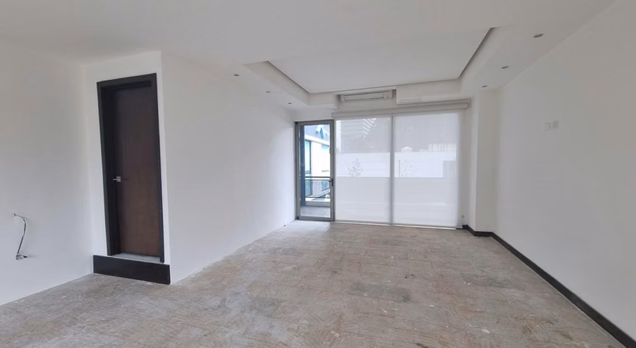 Local Comercial en Plaza Diez Zona 10