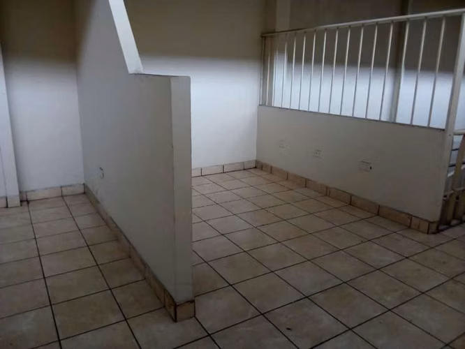 Edificio en zona 1 - Imagen 2