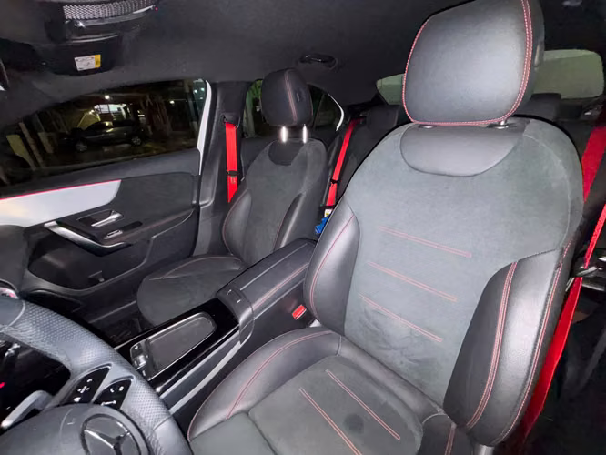 Mercedes-Benz AMG A35 4MATIC Berlina 2023