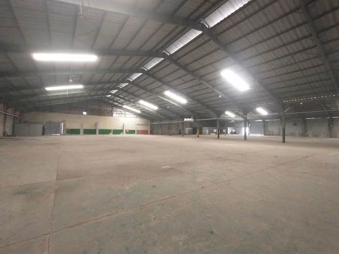 ALQUILO : Bodega GRANDE de 5,464 M2 en sector accesible de PALIN - Imagen 3