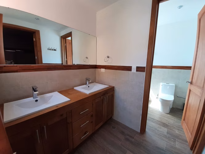 Casa en Renta Alto Valle CAES | 545 m², Amplio Jardín y 4 Dormitorios | PV - Imagen 5