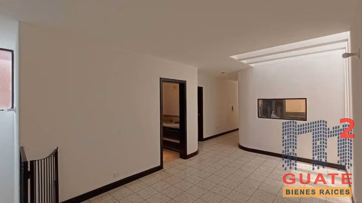 Alquilo Casa en Zona 15 - Imagen 11