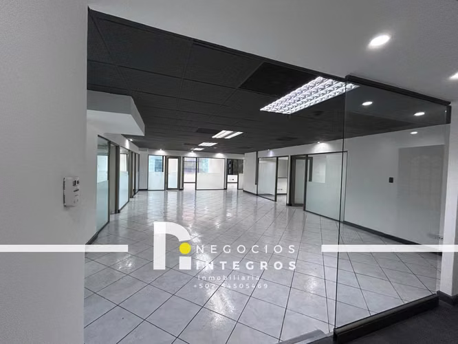 Oficina en Europlaza Zona 14 | 248 m², Sector Corporativo y Parqueos | PV - Imagen 11