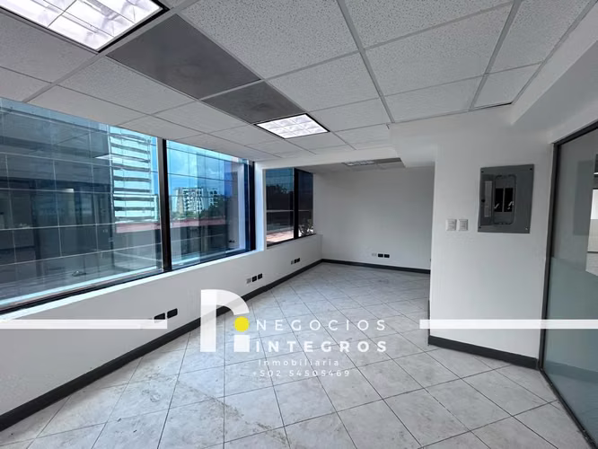 Oficina en Europlaza Zona 14 | 248 m², Sector Corporativo y Parqueos | PV - Imagen 9