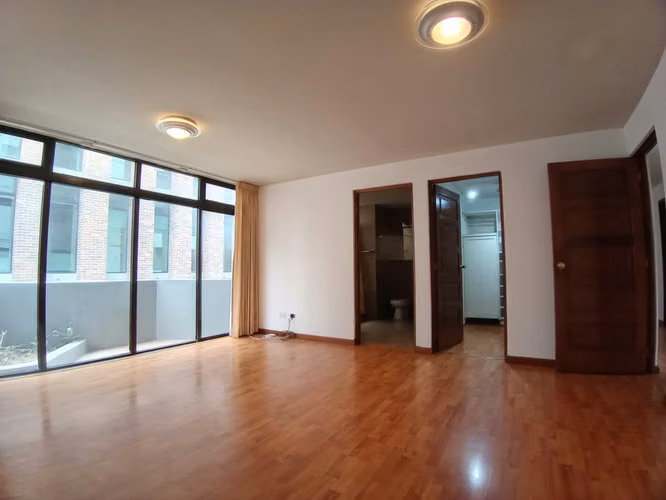 Amplio Apartamento en Renta VH1 Zona 15 | 300 m², 3 Balcones y Chimenea | cerca de Metro15 PV - Imagen 6