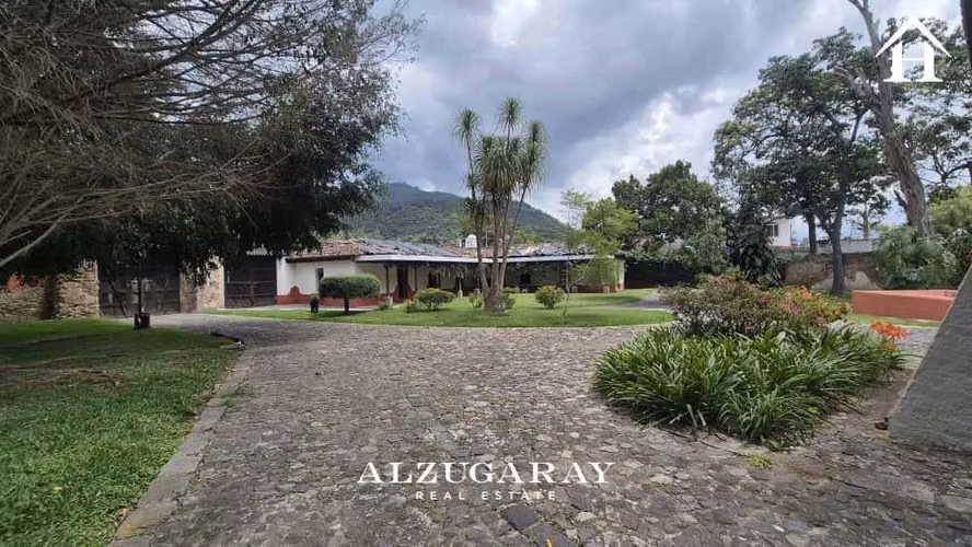 Casa espectacular 11,075 Vrs2 A 10 mins Antigua - Imagen 2