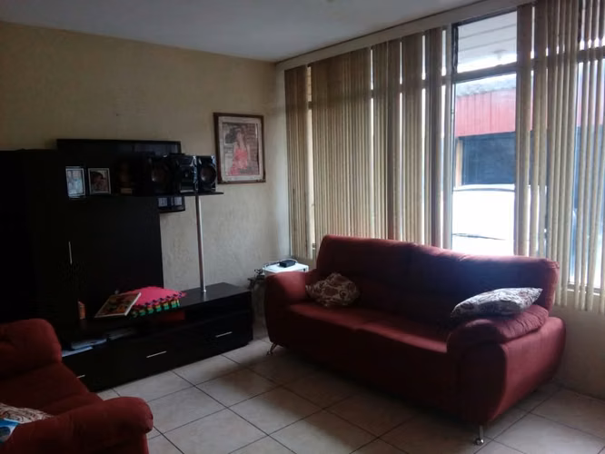 Casa en Kaminal Juyu, zona 7