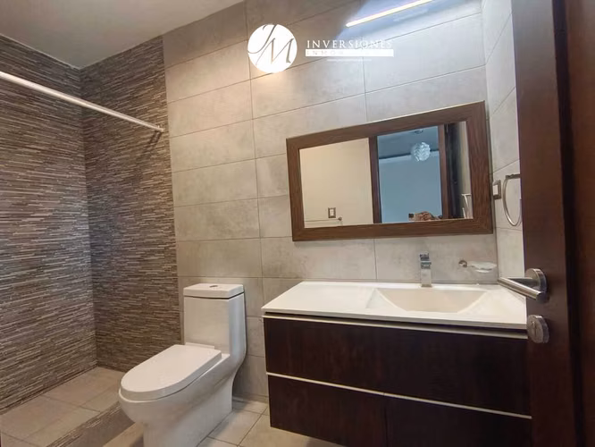 Apartamento en Renta de 2 Dormitorios en Zona 16 - Imagen 7