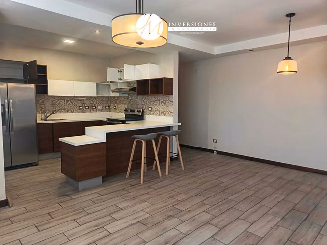 Apartamento en Renta de 2 Dormitorios en Zona 16 - Imagen 2