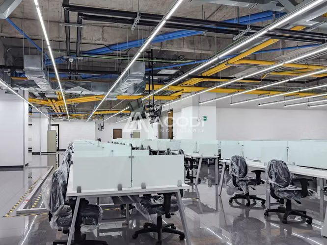 Oficina en Zona 13 - Imagen 4
